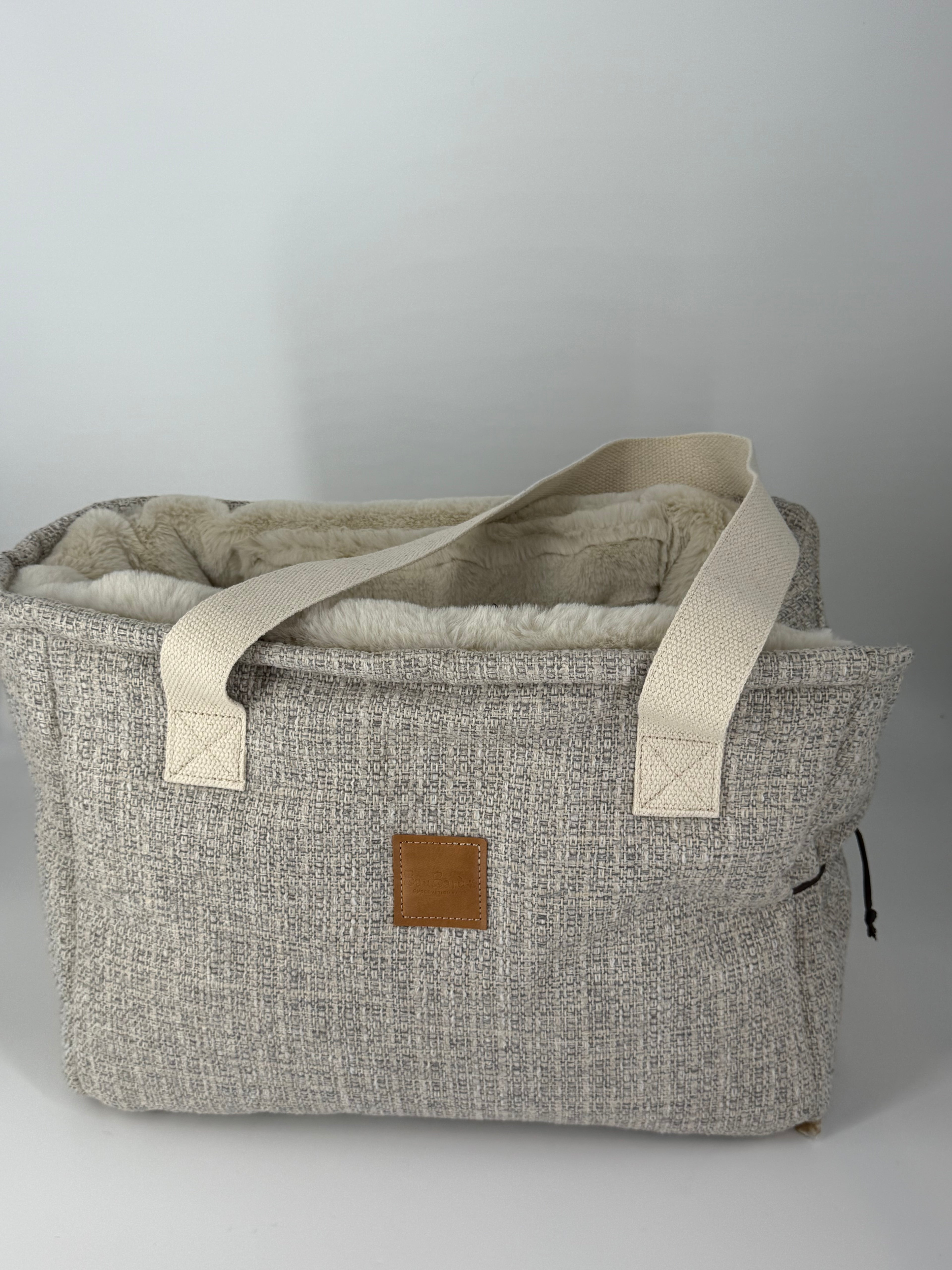 Magaret Bag Chanel taupe + panna faux fur