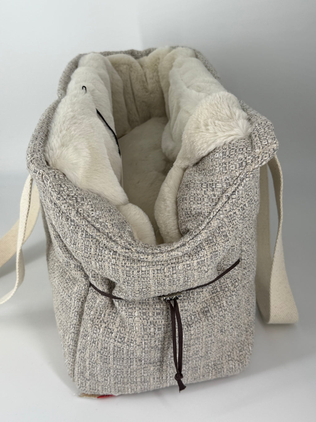 Magaret Bag Chanel taupe + panna faux fur